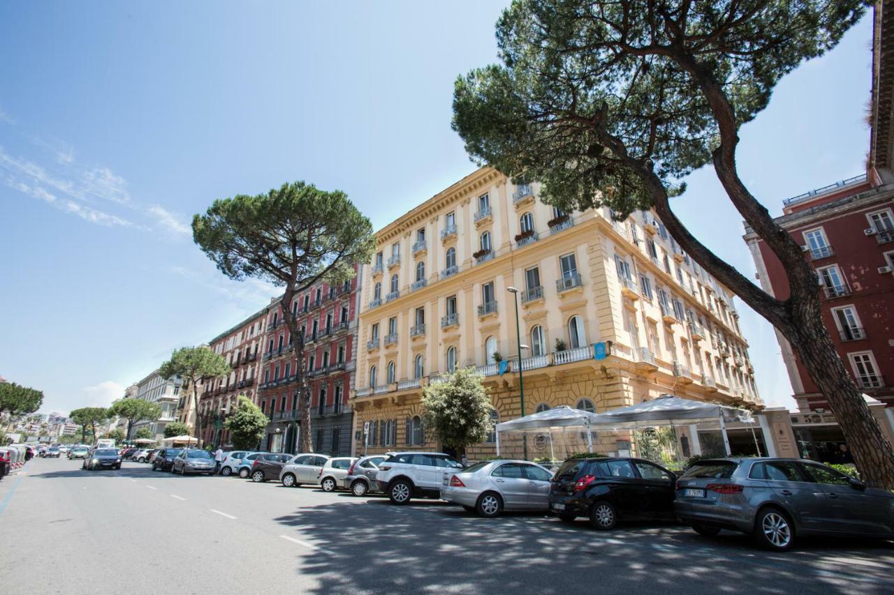 Regina Elena Bed & Breakfast Napoli Ngoại thất bức ảnh